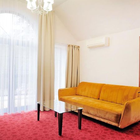 Malutkie Resort Radomsko Dış mekan fotoğraf