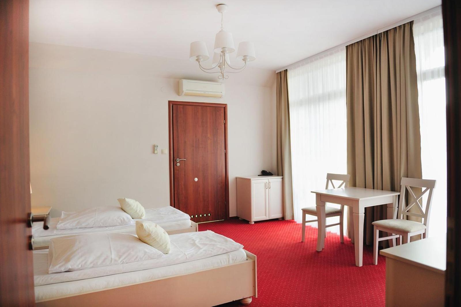 Malutkie Resort Radomsko Dış mekan fotoğraf