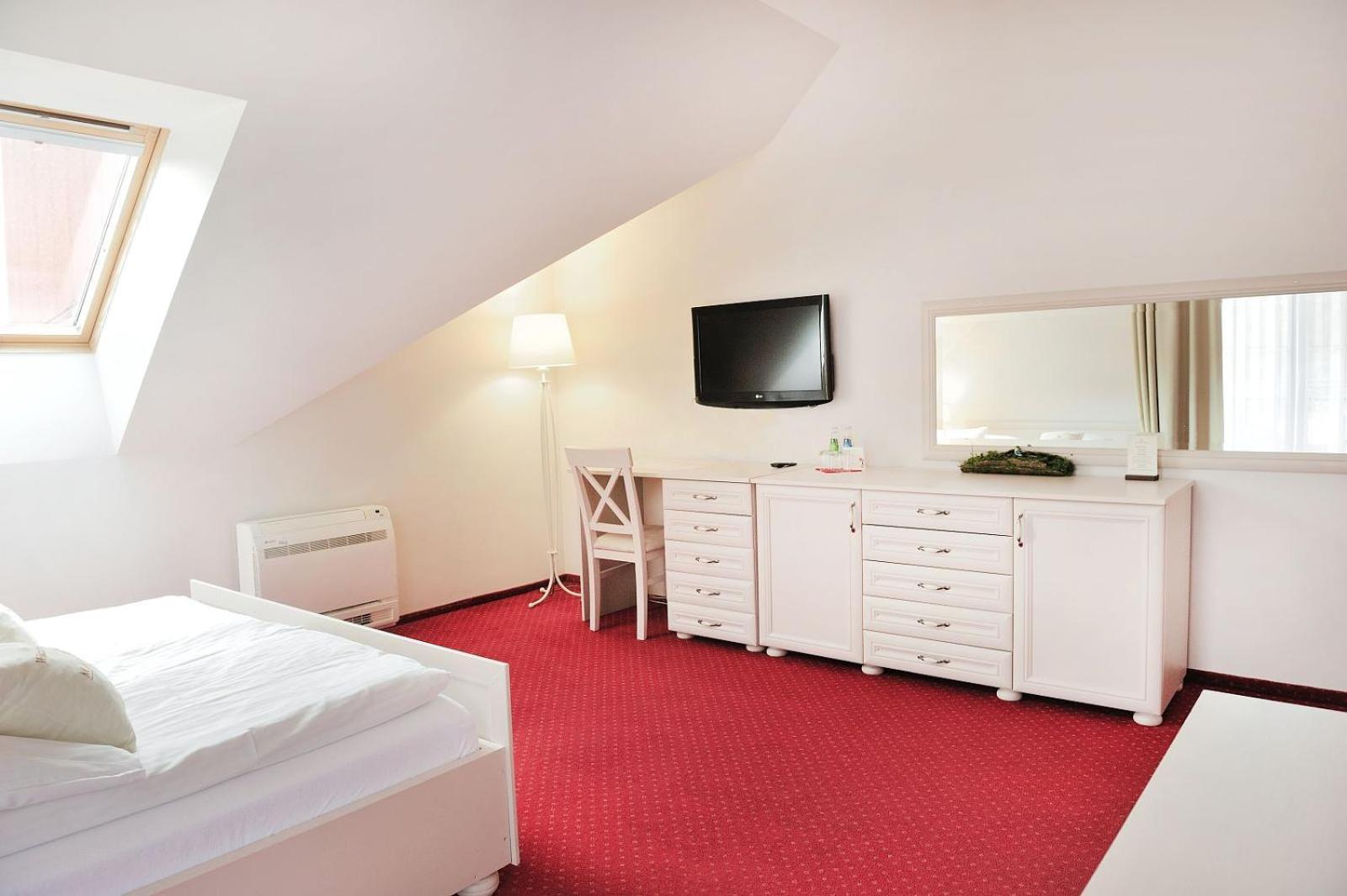 Malutkie Resort Radomsko Dış mekan fotoğraf