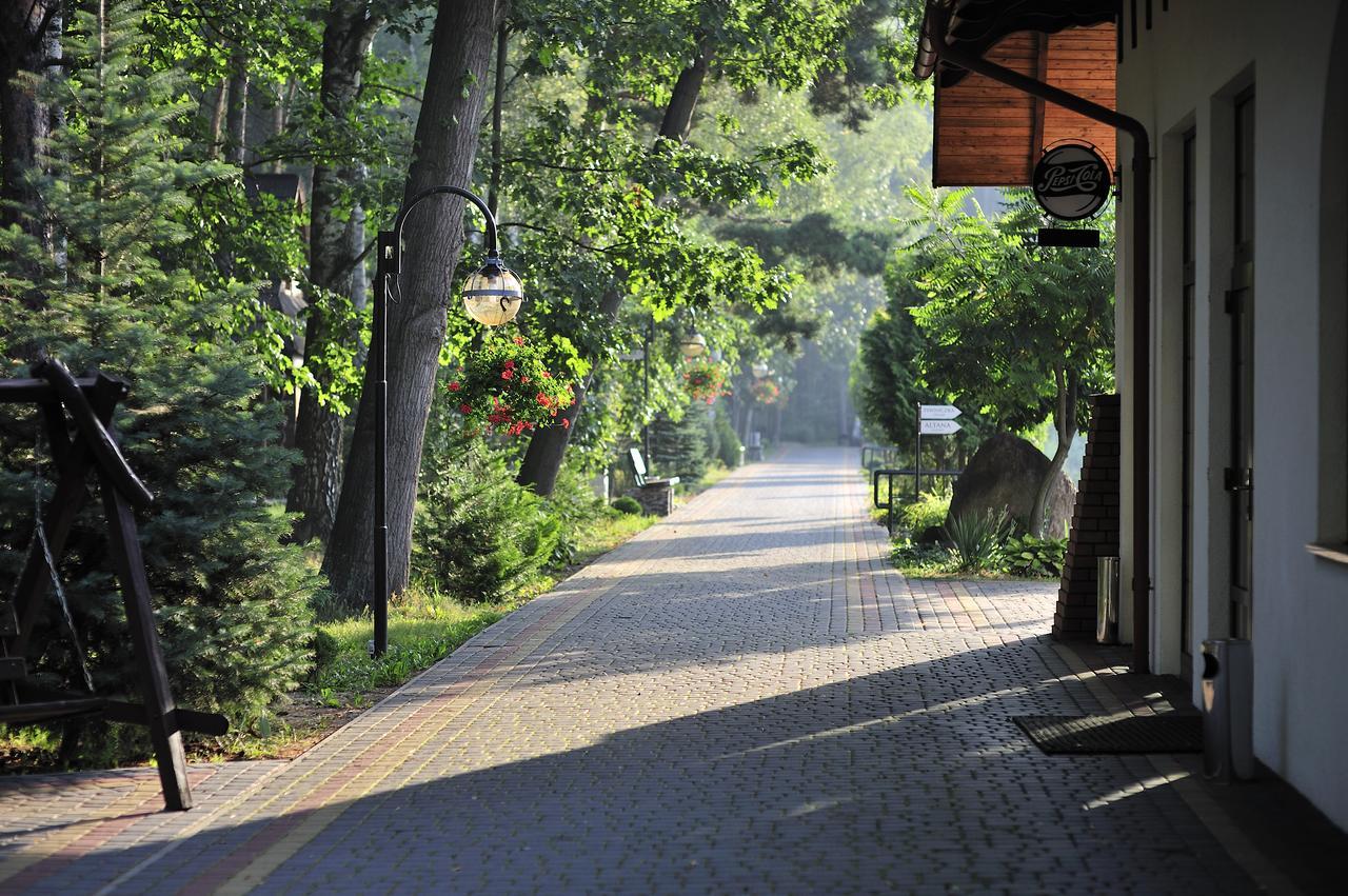 Malutkie Resort Radomsko Dış mekan fotoğraf